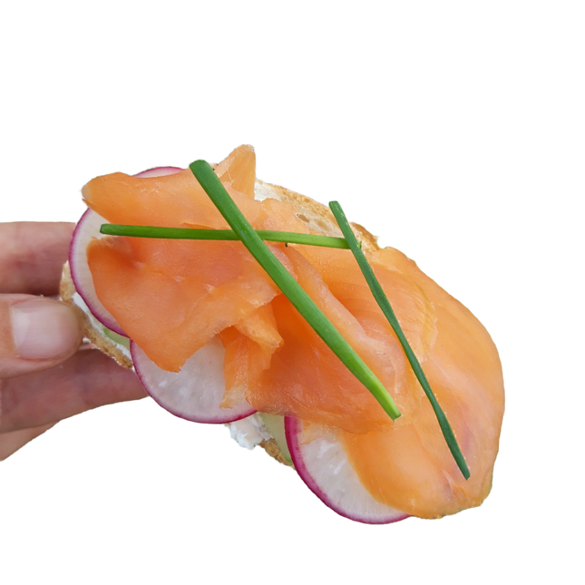 Lachsforellefilet kalt geräuchert und geschnitten