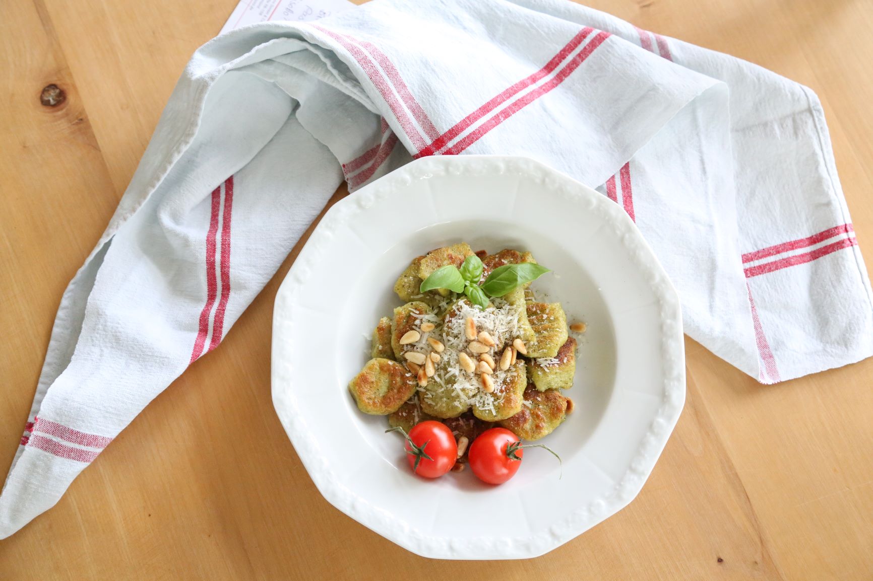 Hausgemachte Gnocchi mit Bärlauch-Pesto