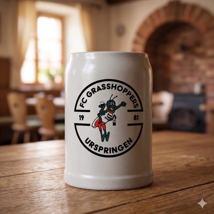 Grasshoppers Urspringen Bierkrug aus Keramik – 0,5 l